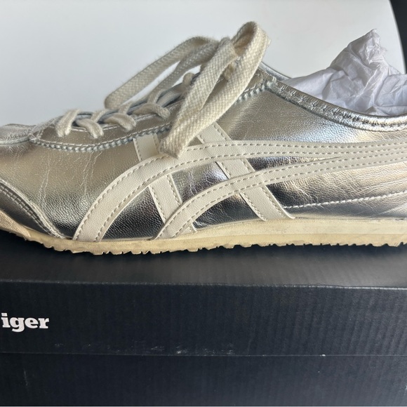 Onitsuka Tiger Mexico 66 by Asics Silver and Off White Sneakers NEW with Box - Picture 3 of 7